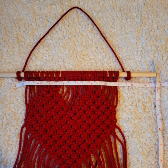 Macrame hanging wall decor red hearts hand-made - Picture 4 of 5